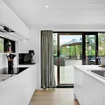 Awesome In With 3 Bedrooms And Wifi