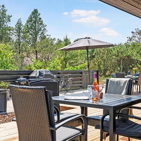 Awesome In With 3 Bedrooms And Wifi